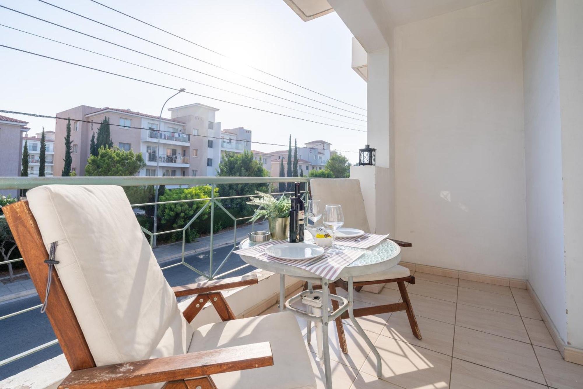 Limnos Gardens Apartment Paphos Exterior foto